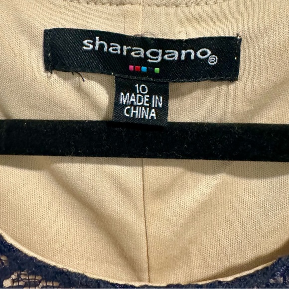 Sharagano Trap Lace A-Line Dress. Size 10. Navy/Nude. Flirty trapeze style. - Picture 4 of 5